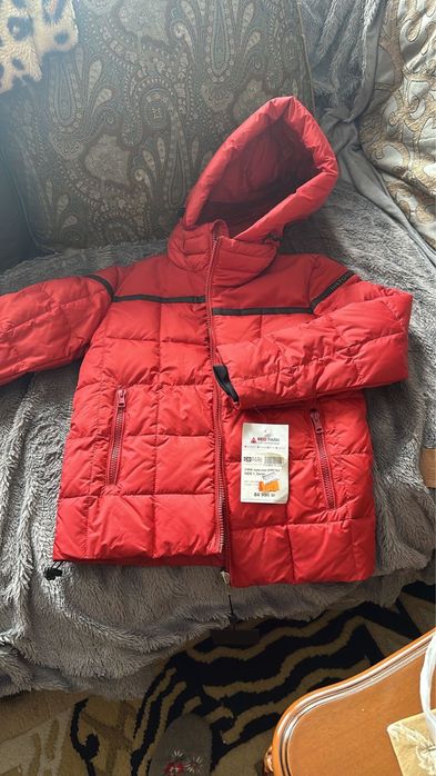 Продам верхнюю одежду (новые)