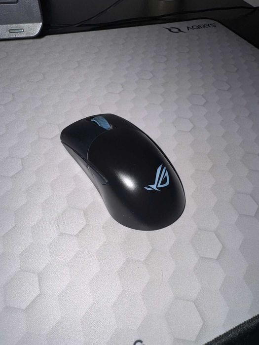 Vand Mouse Asus Rog Keris Wireless !