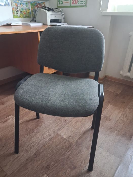 Продам стул  серый