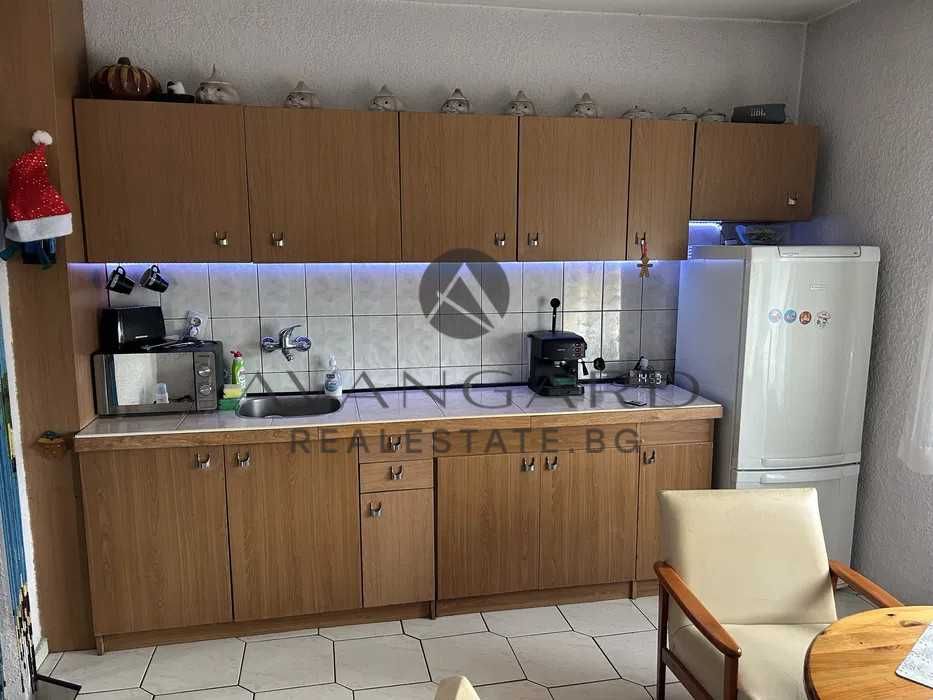 Продава се Тристаен апартамент в Пловдив, Тракия - 87 кв.м за 879 €/кв.м - Снимка #3