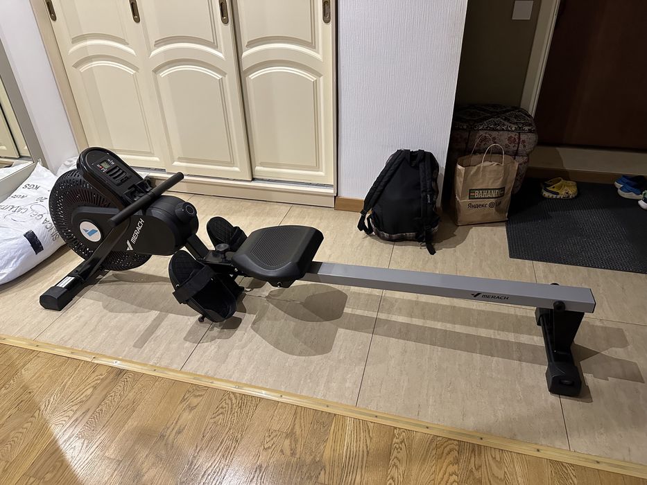 Гребной тренажер MERACH