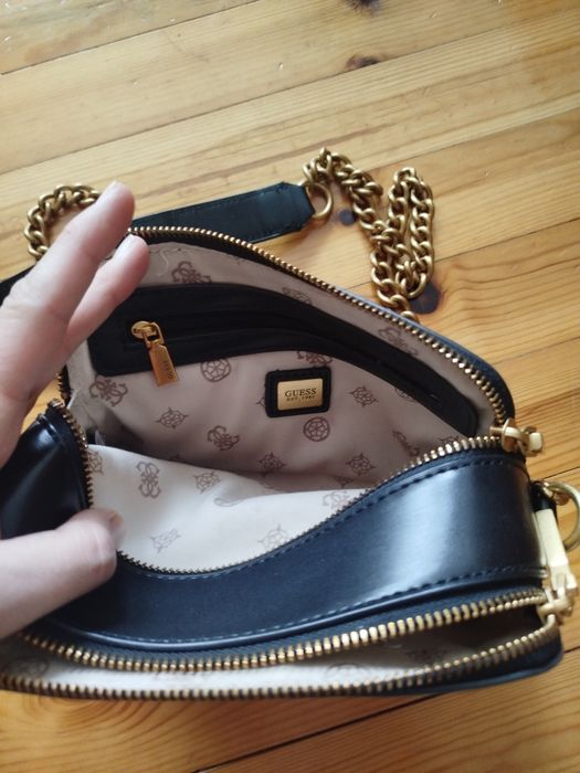 Дамска чанта Guess