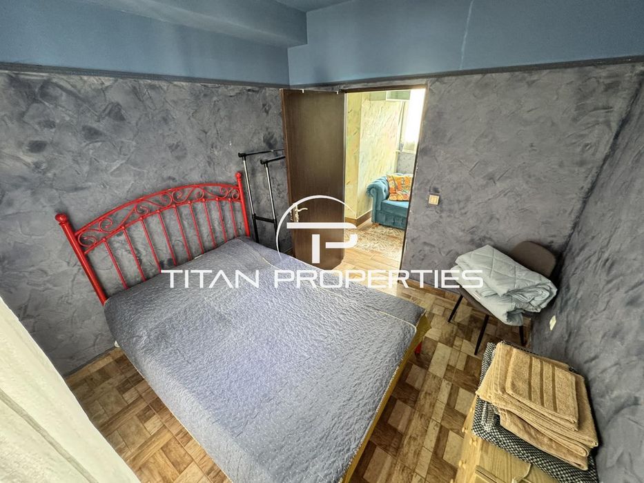 Тристаен апартамент в ж.к Възраждане