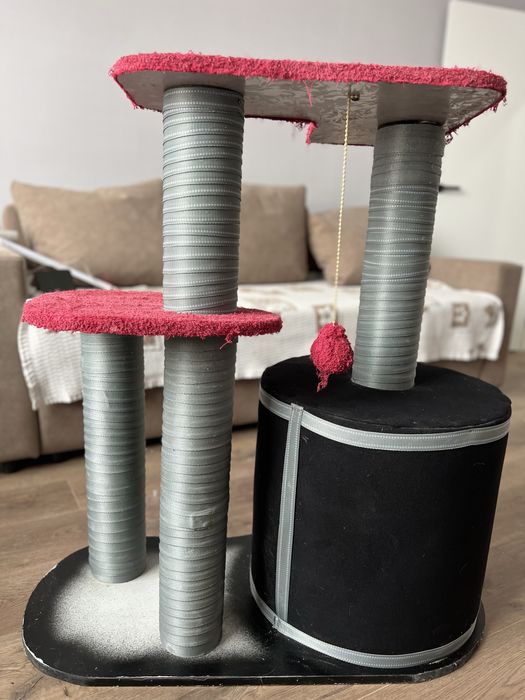 Дом для кошки и игрушка для кошки