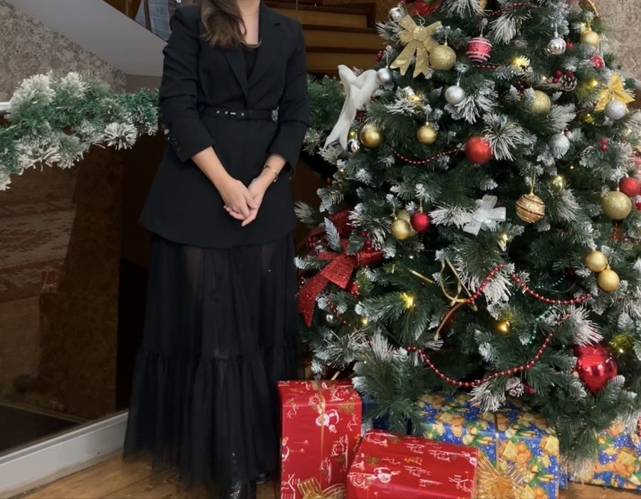 Продам пиджак Massimo Dutti в подарою юбка