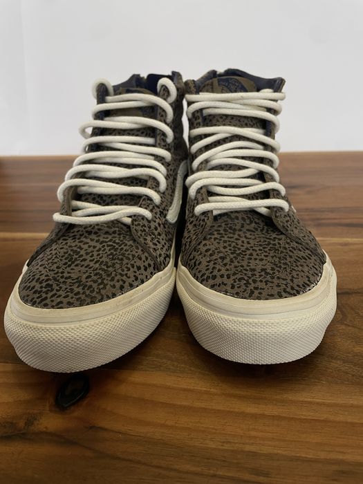 Тигрови кецове Vans