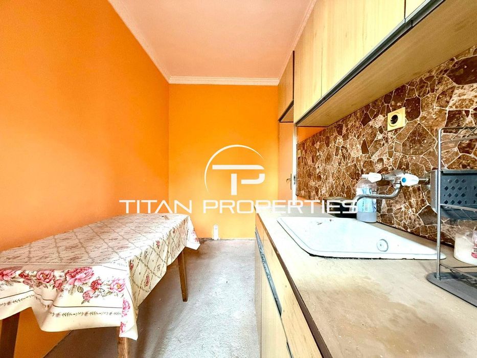 Продава се Тристаен апартамент в Пловдив, Тракия - 78 кв.м за 876 €/кв.м - Снимка #1