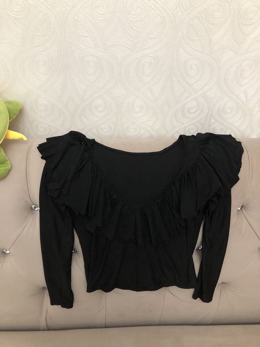 Кофта с валанами