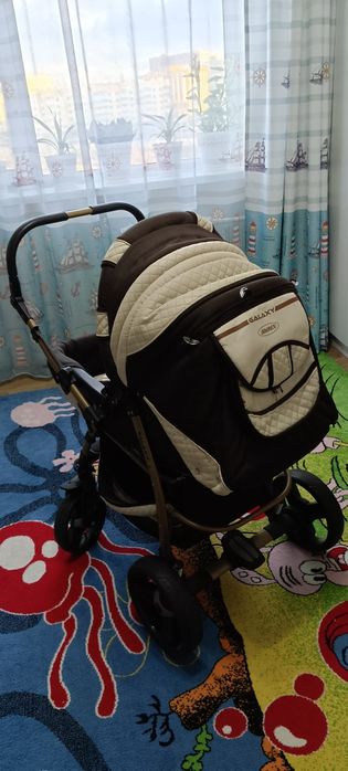 Детская коляска в отличном состояний