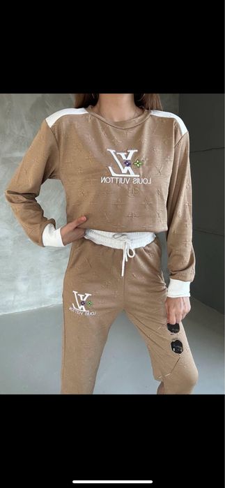 Compleu Louis Vuitton dama !