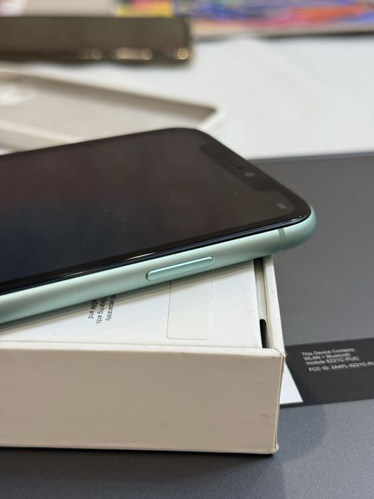 Продам Iphone 11 128gb 72%
