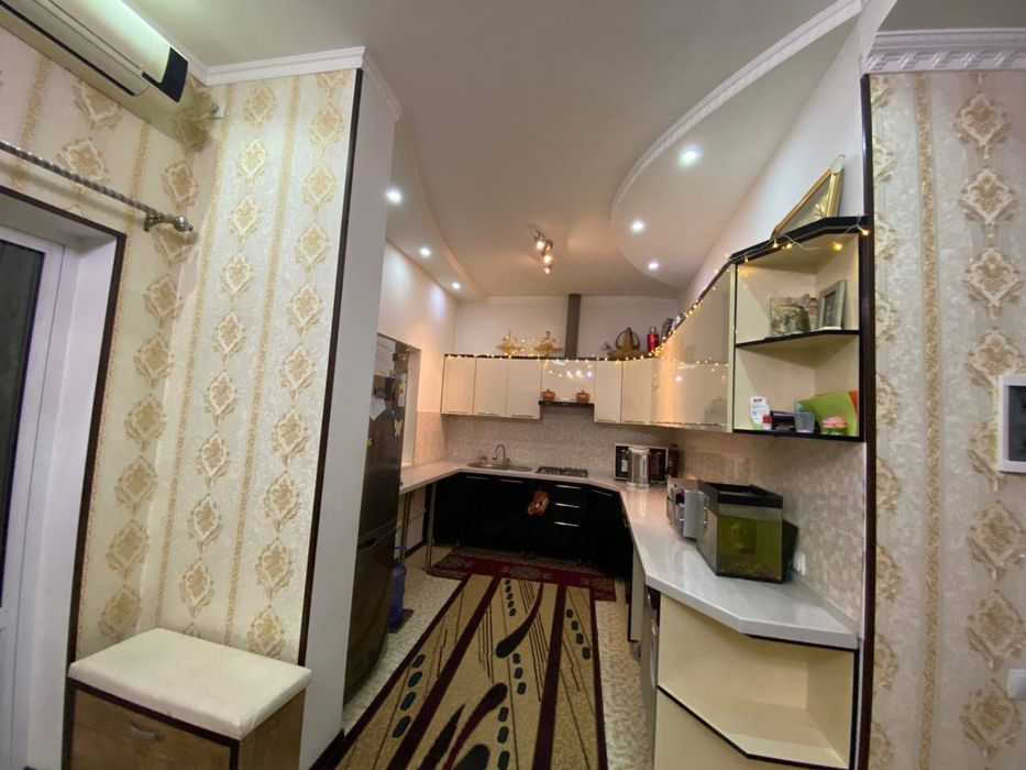 Продаеться дом 4 сотки, 6 комнат. Мирабадский район. Янги Замон