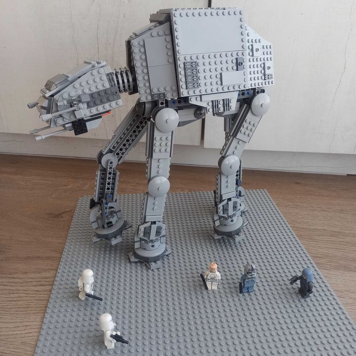 Продам набор LEGO Star Wars