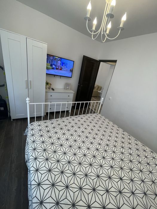 Inchiriez apartament