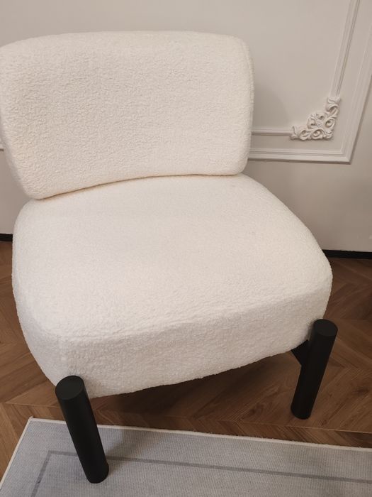 Продам кресло белое