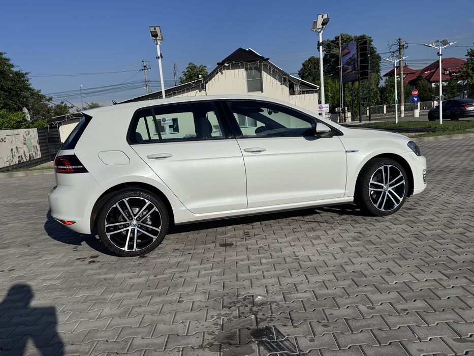 VOLKSWAGEN Golf 2015 — imagine 2