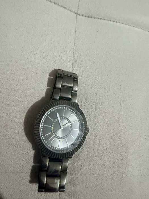 Продаю в отличном состоянии часы