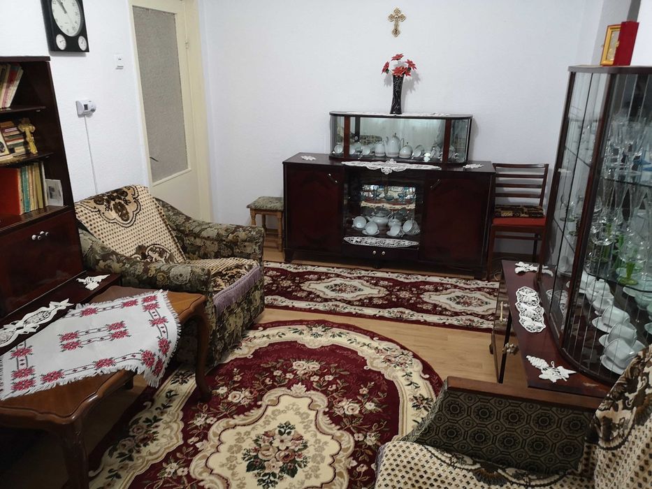 apartament 2 camere mobilat