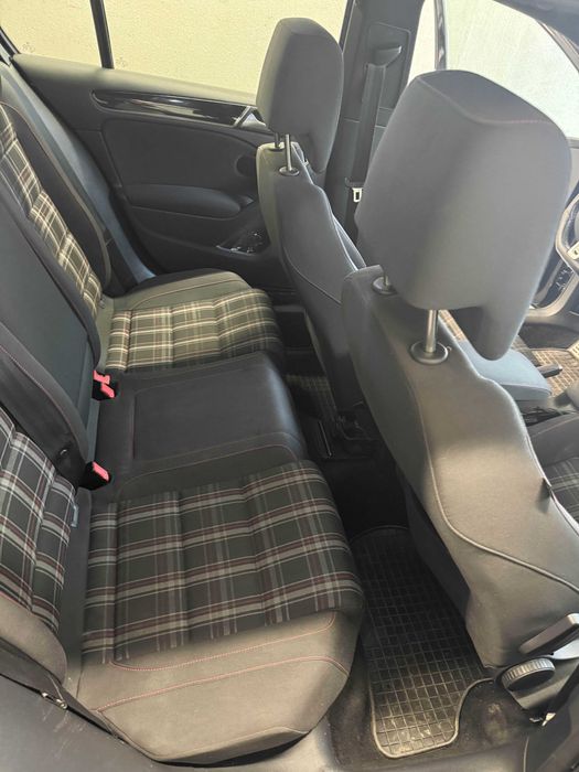 Golf 6 GTI DSG 2.0 tsi 2010 Numere roșii