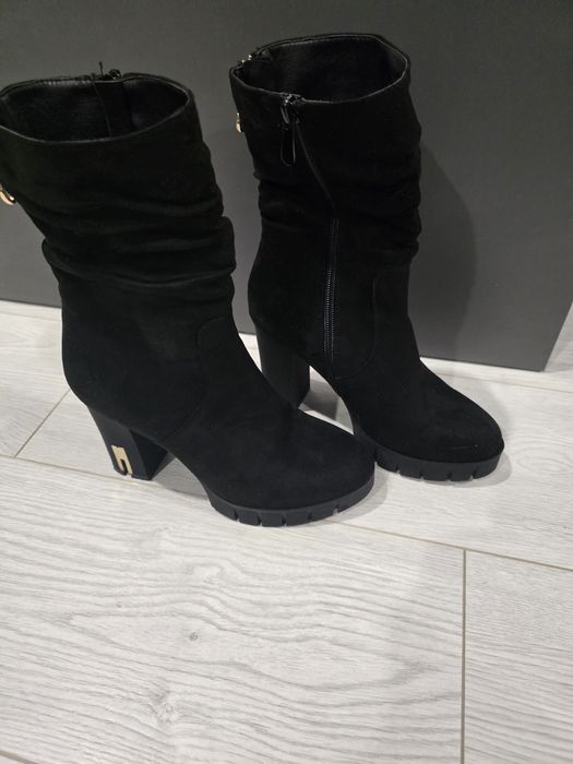 Боти с дебело токче 37 размер