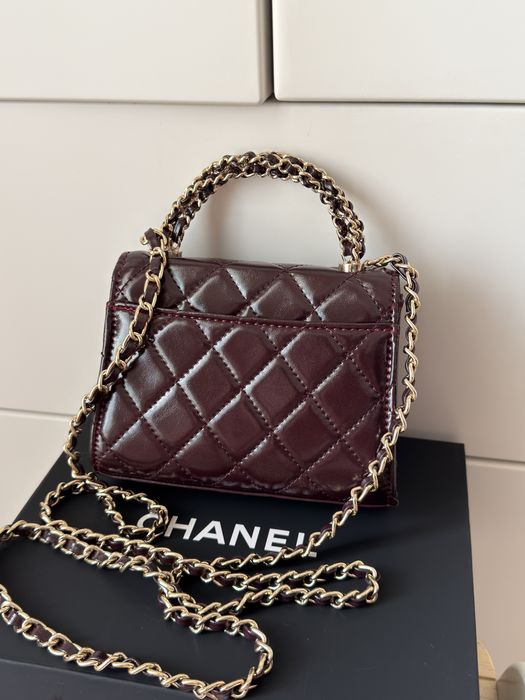 Мини чанта Chanel в цвят бургунди