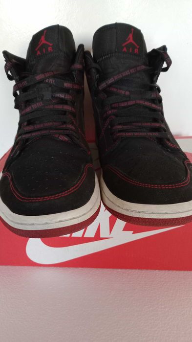 Оригинални маратонки NIKE AIR JORDAN 1 Mid