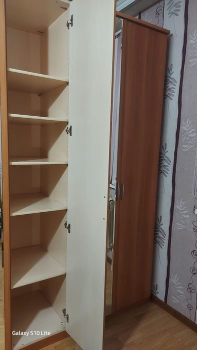 Шкаф плательный с зеркалами, б/у,