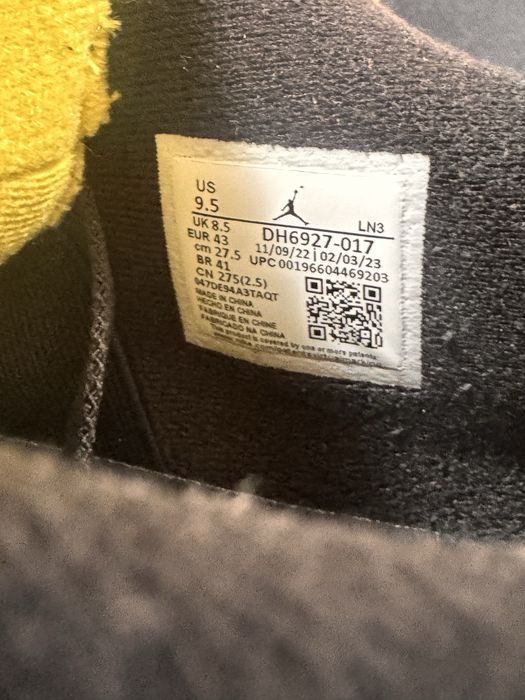 Jordan 4 yellow thunder