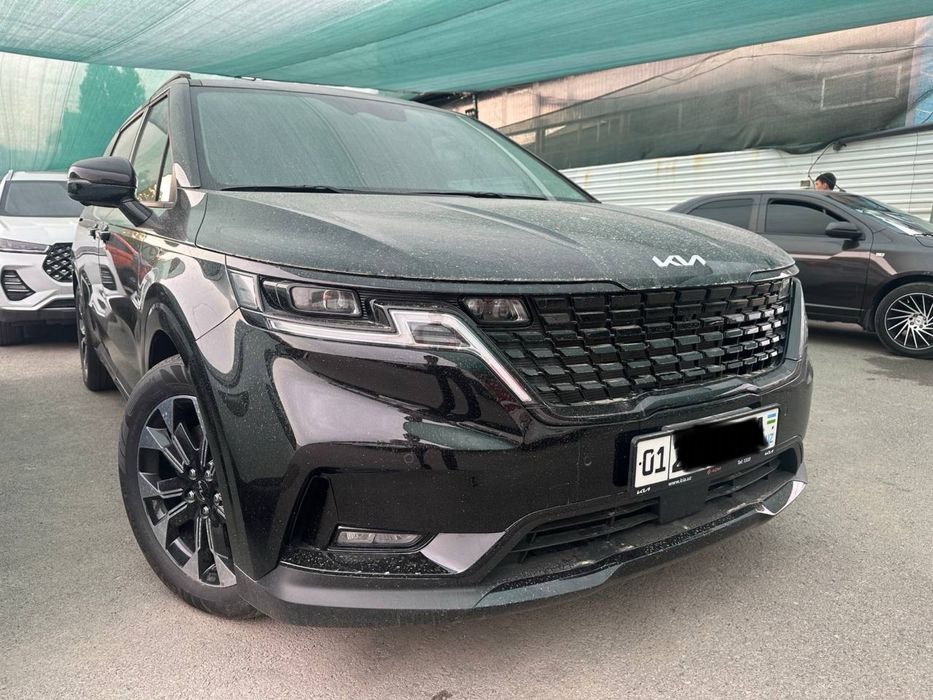 KIA Carnival Luxe 2023