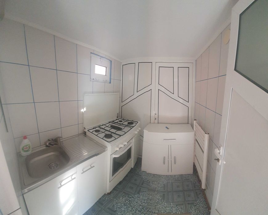 Inchiriez camere Ramnicu Sarat Pensiunea Privy