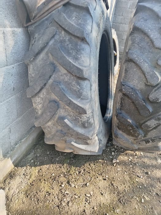 Vand anvelope tractor 420/85 R30