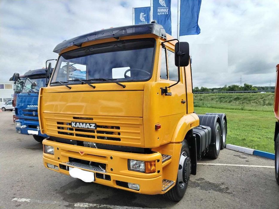 КАМАЗ седельный тягач 6460 6х4