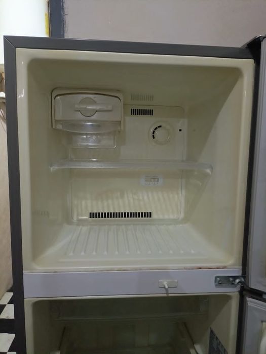 Халадилник сотилади