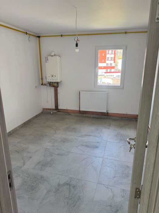 Apartament 2 camere decomandat ,complet renovat, acoperiș nou, cu pod — fotografia 3