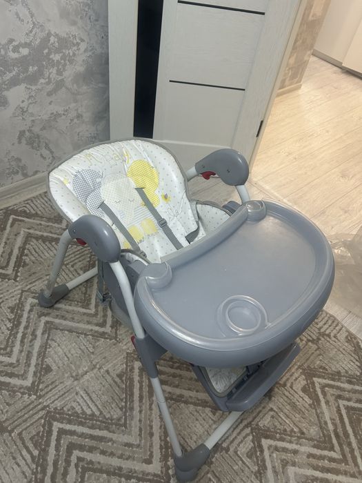 Продам детское кресло для еды!