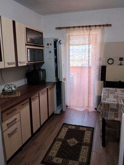 Vand sau schimb cu casa , apartament cu 2 camere !!!