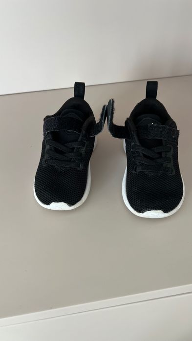 Adidași Puma unisex mărimea 21