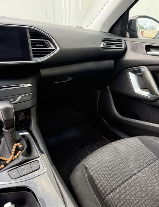 PEUGEOT 308 2018 — imagine 5