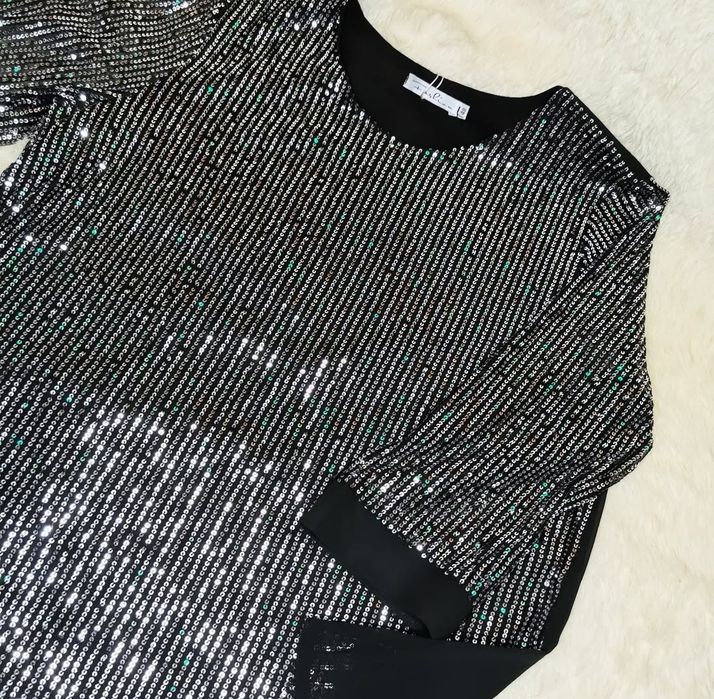 Блузки с паетками