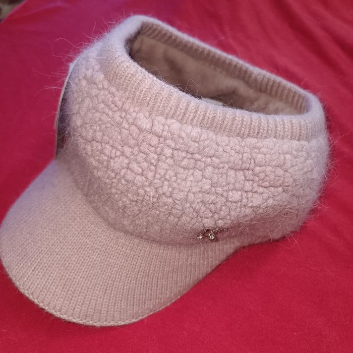 Новая женская шапочка