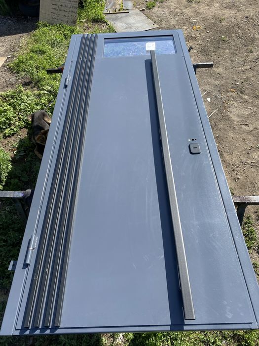 Хай-тек двери в любой вкус