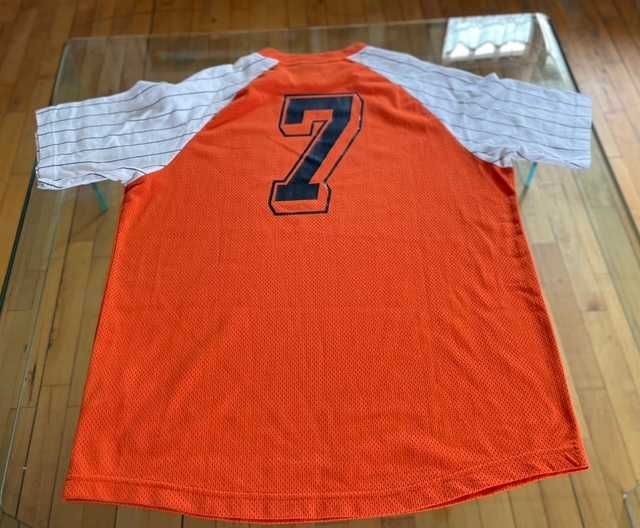 Винтидж маркови панталони, дънки и T-shirt в един лот. Размери: 36, L, XL, L/G