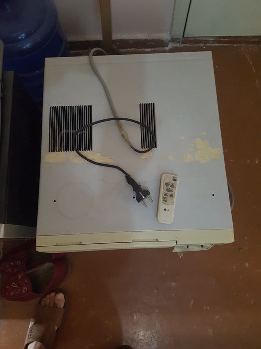 Продаётся оконный кондиционер с пультом, оригинал Корея, б/у