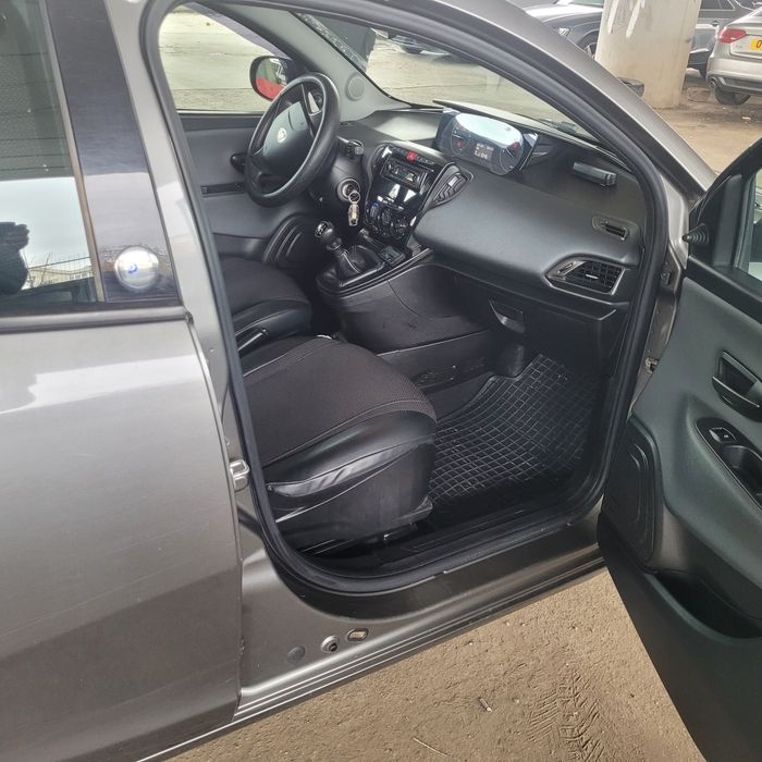 Vând Lancia Ypsilon,2018