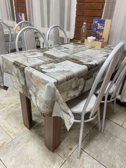 Продам столы со стульми