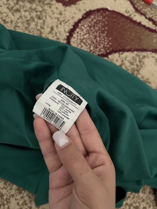 платье с открытой спиной короткое зеленые