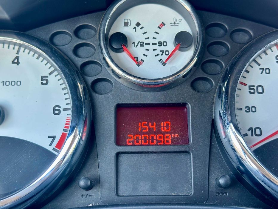 Peugeot 207 cc – 1.6 benzină, 2009