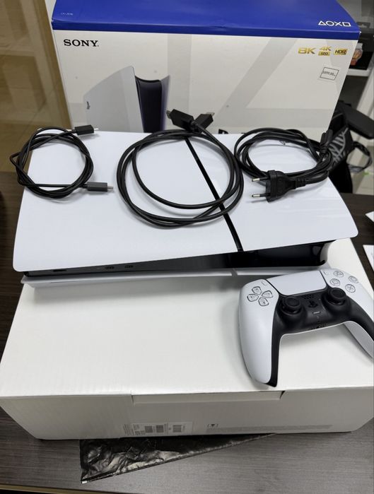 1TB Playstation 5 DISC Slim PULSAR гаранция до 2025 г. White