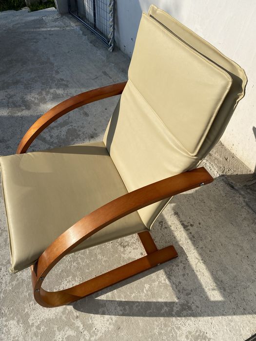 Релакс фотьойл с люлеещ ефект