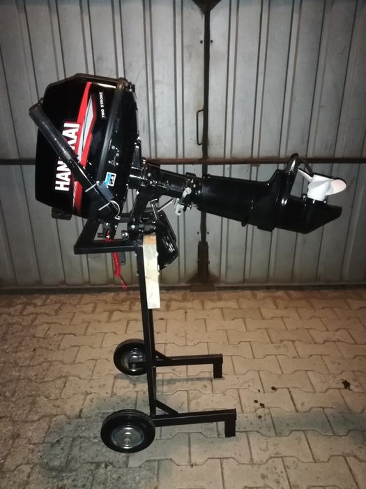 Стойка для лодочного мотора